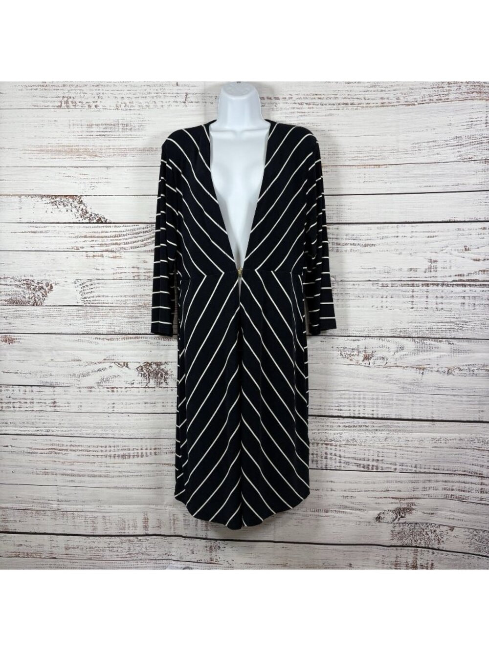 Chico’s Travelers Navy White Striped 3/4 Sleeves Cardigan